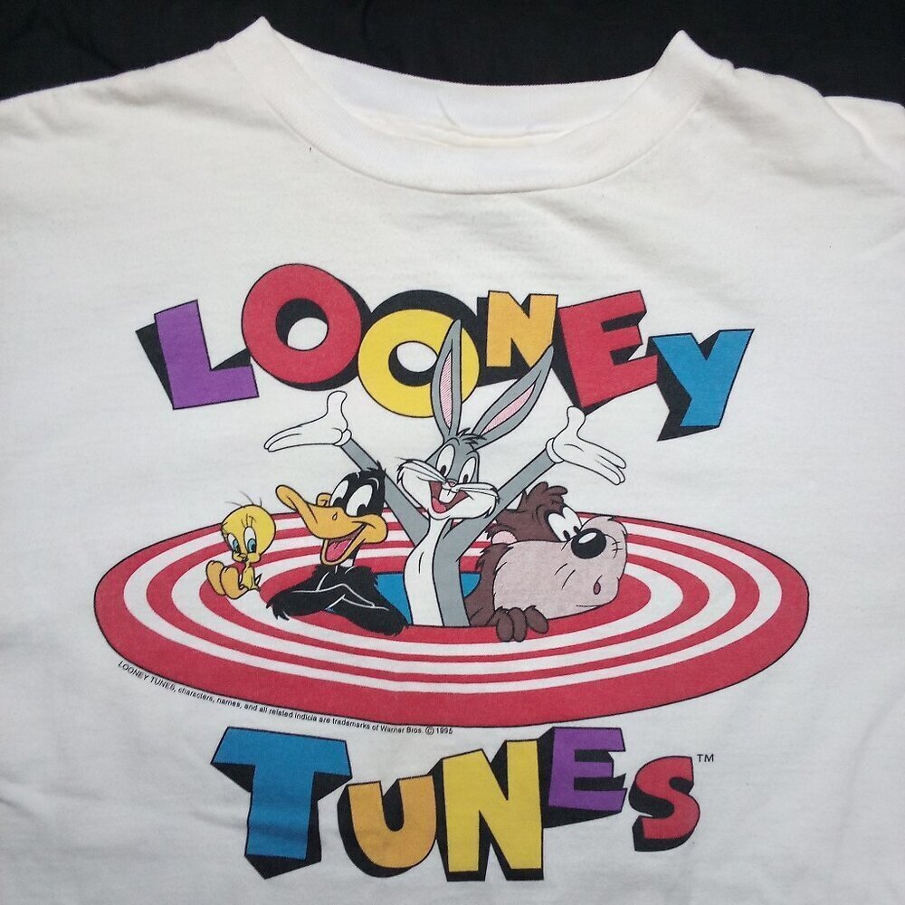 Vintage 90s Looney Tunes Bugs Taz Daffy Tweety T-Shirt
